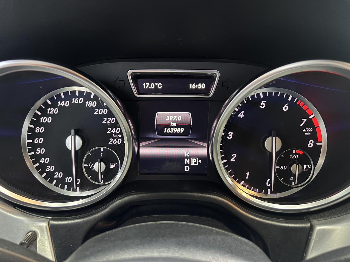 Mercedes-Benz M-Class 2013 thumb 8