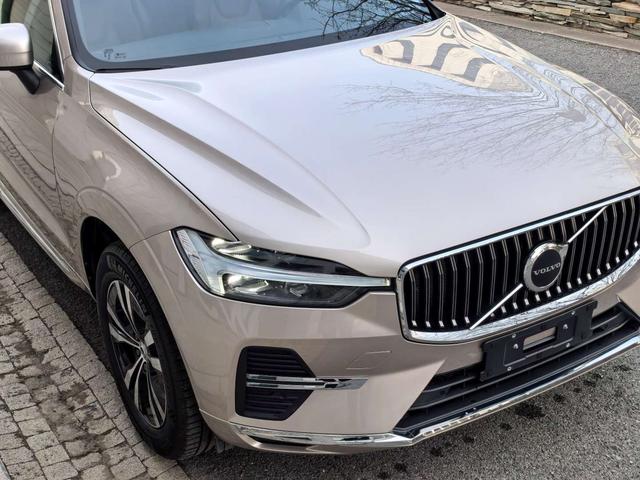 Volvo XC60 2024 thumb 2