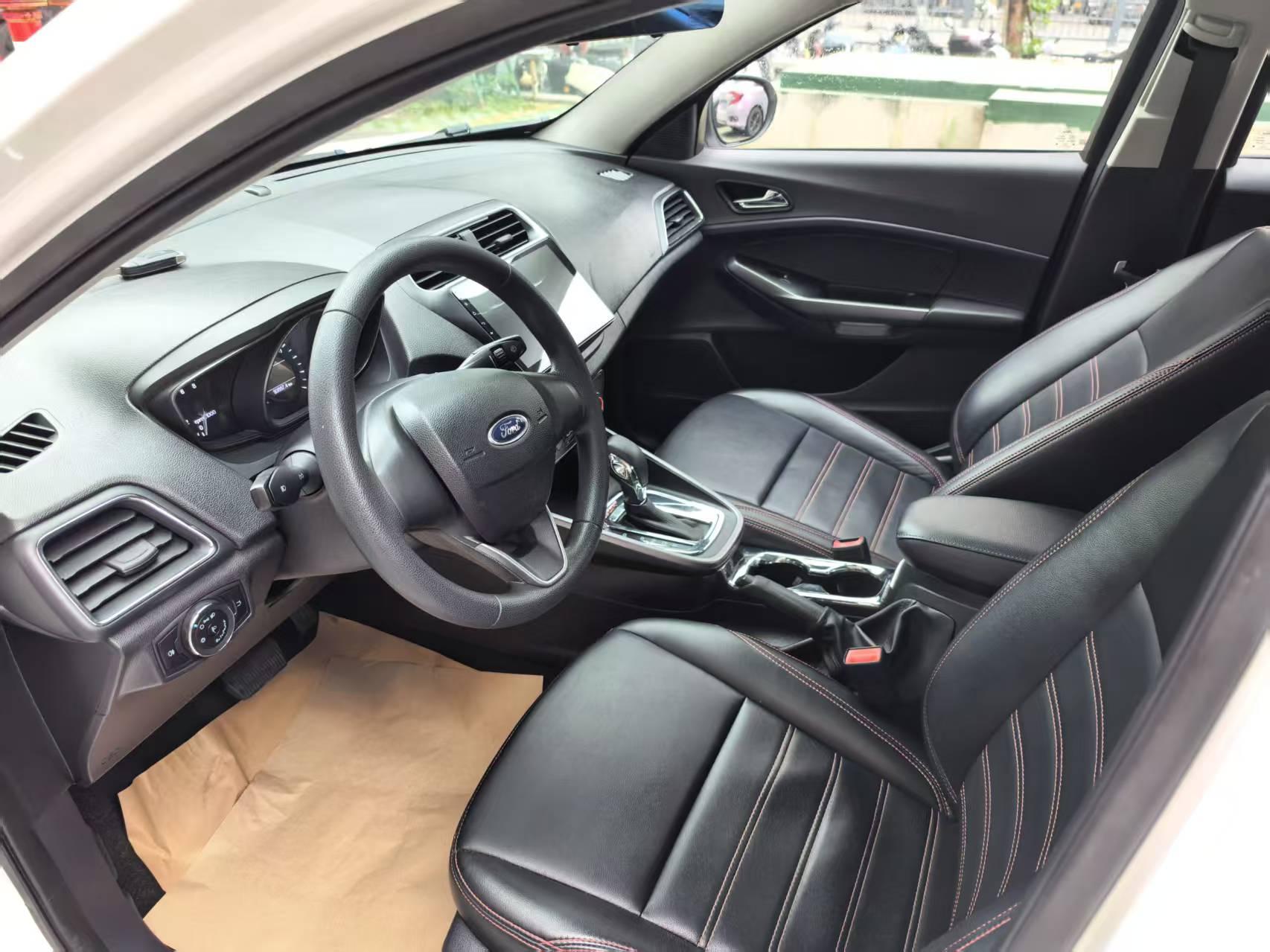 Ford Focus 2019 thumb 7