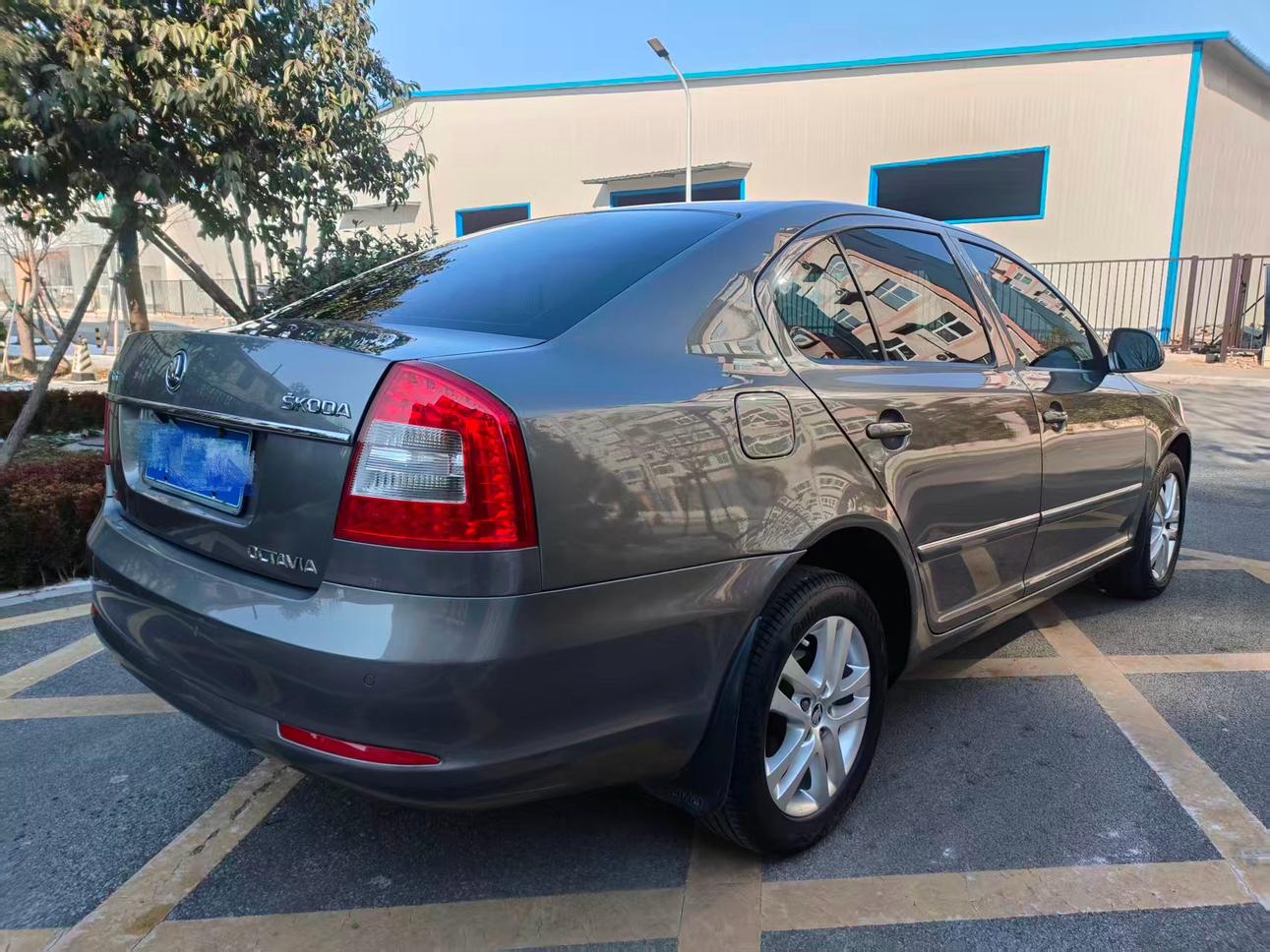 Skoda Octavia 2014 thumb 4