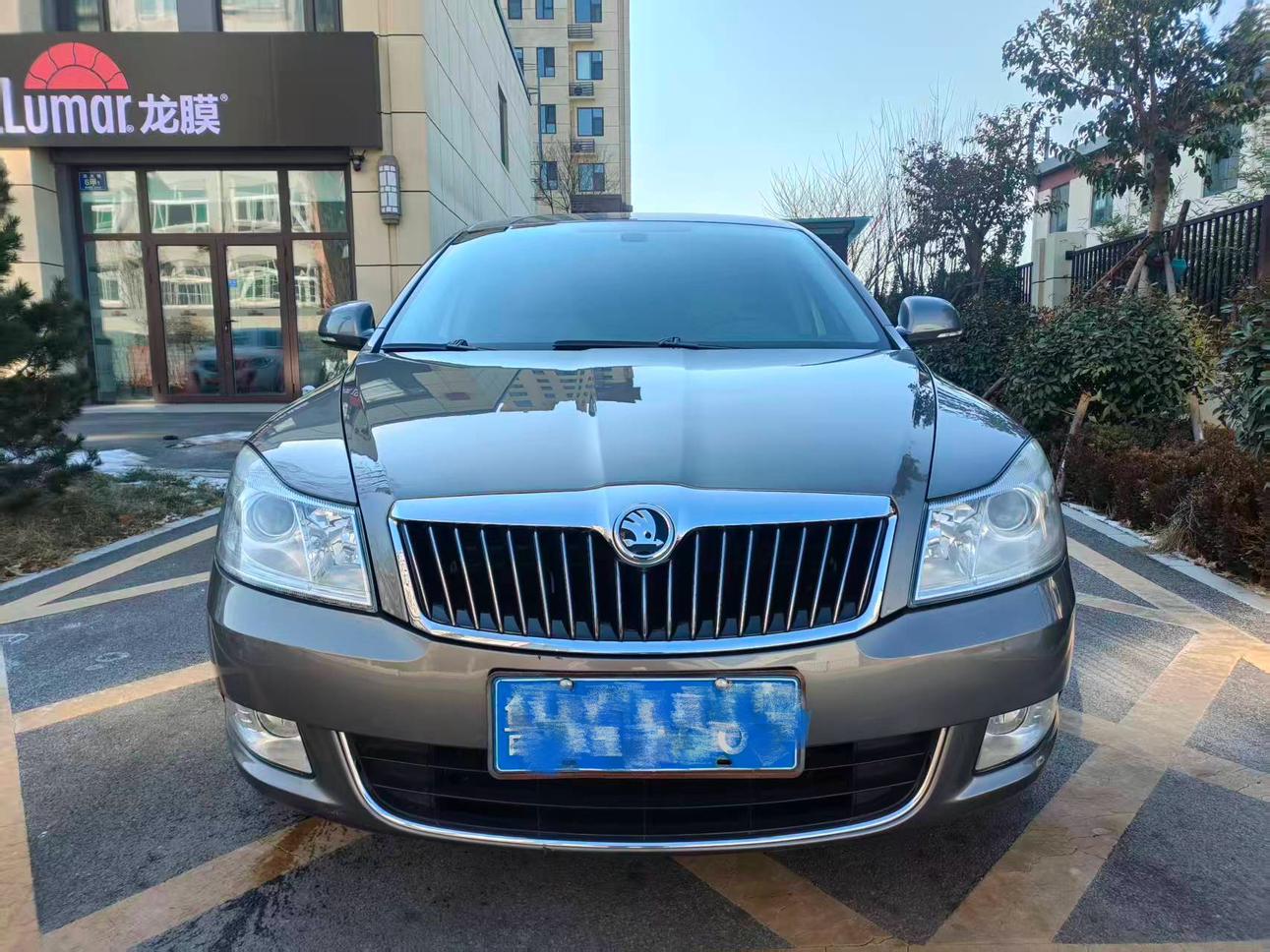 Skoda Octavia 2014 thumb 10