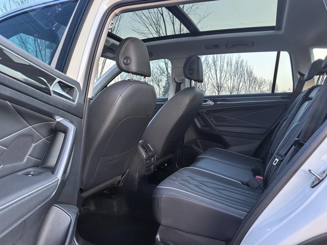 Volkswagen Tiguan 2023 thumb 5