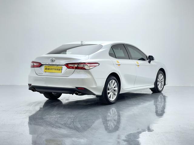 Toyota Camry 2023 thumb 4