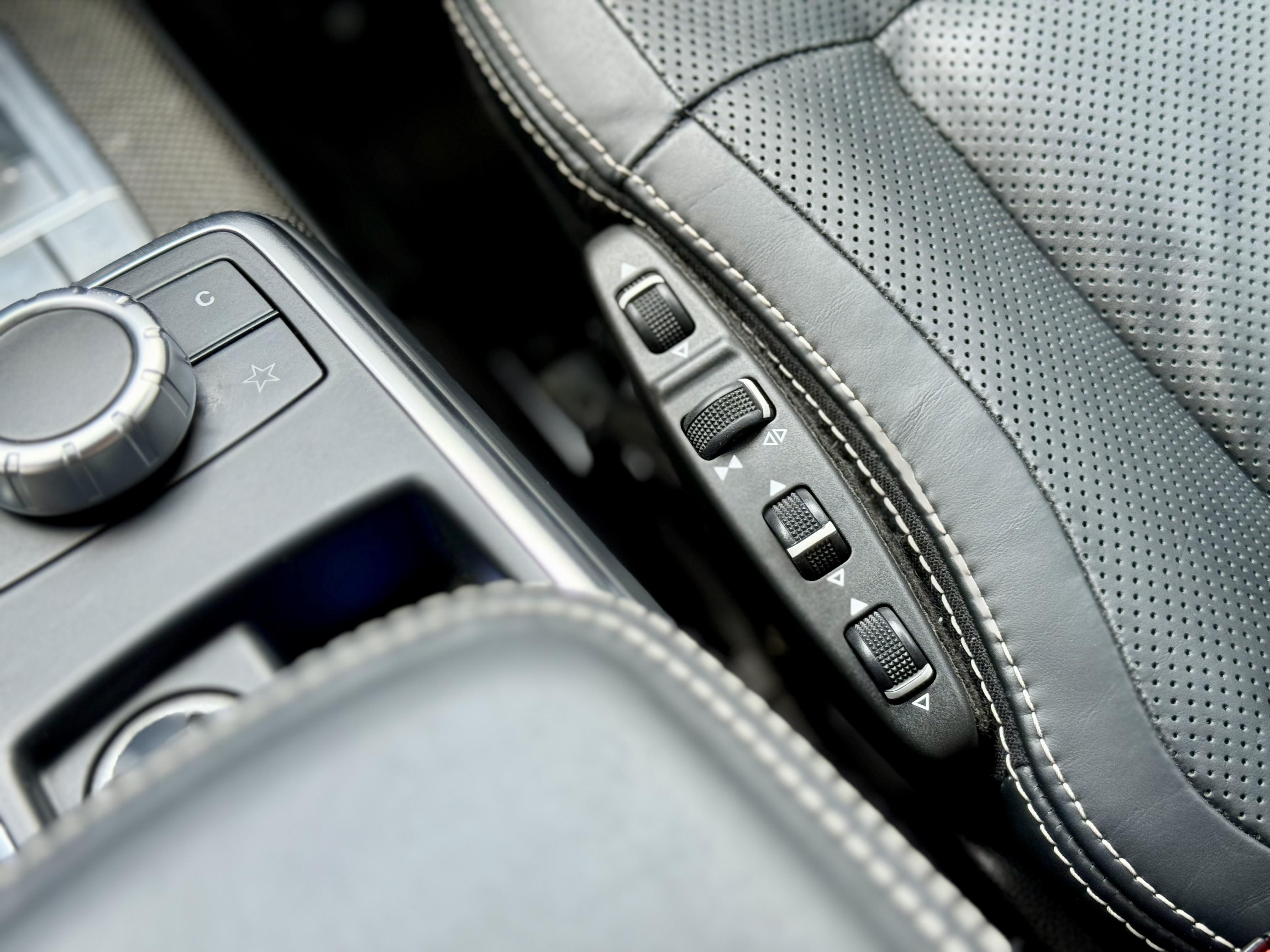 Mercedes-Benz G-Class 2016 thumb 8