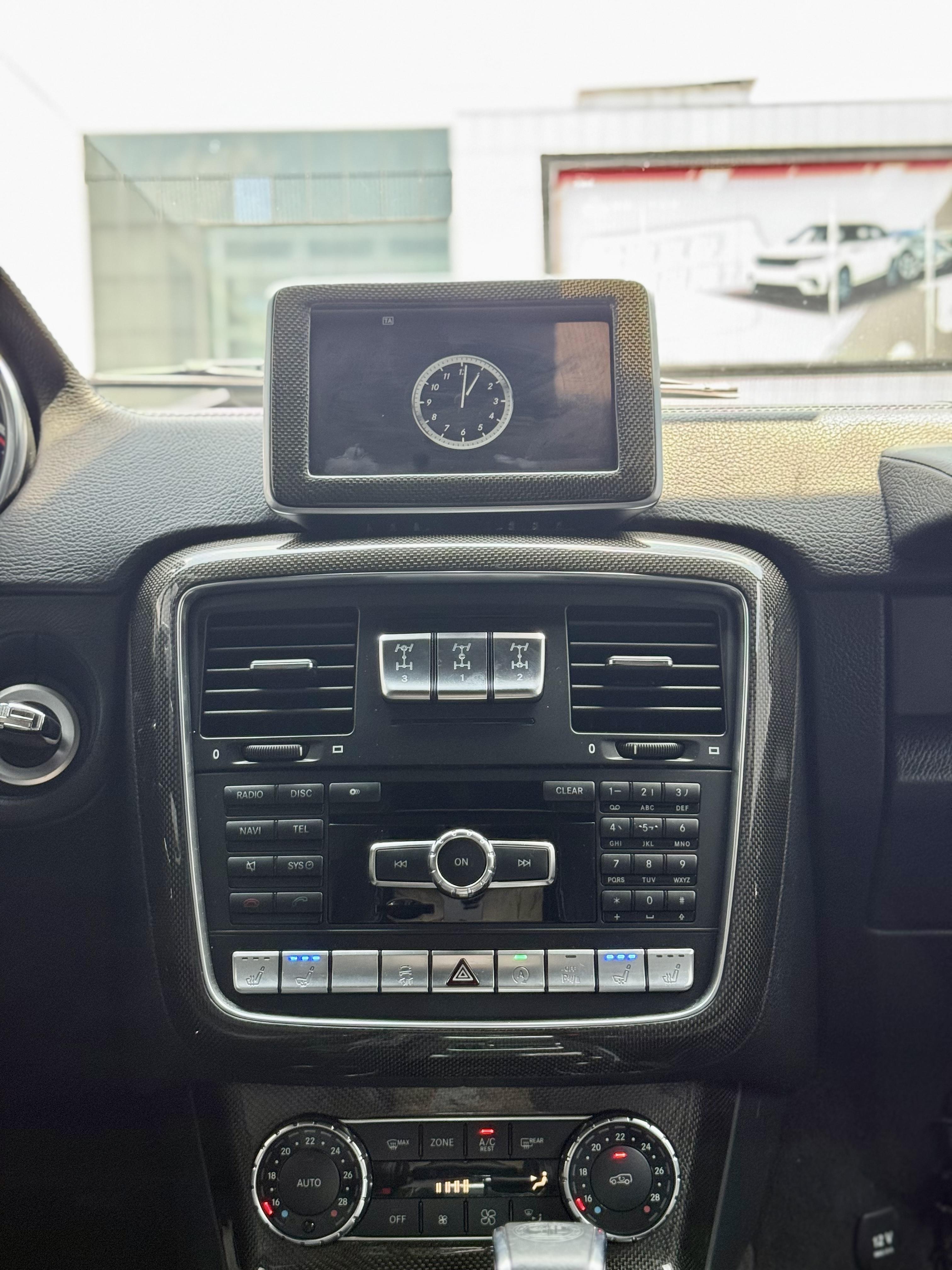 Mercedes-Benz G-Class 2016 thumb 10