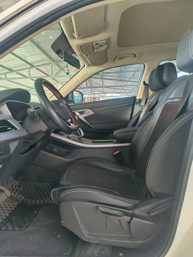 Geely Boyue 2022 thumb 4
