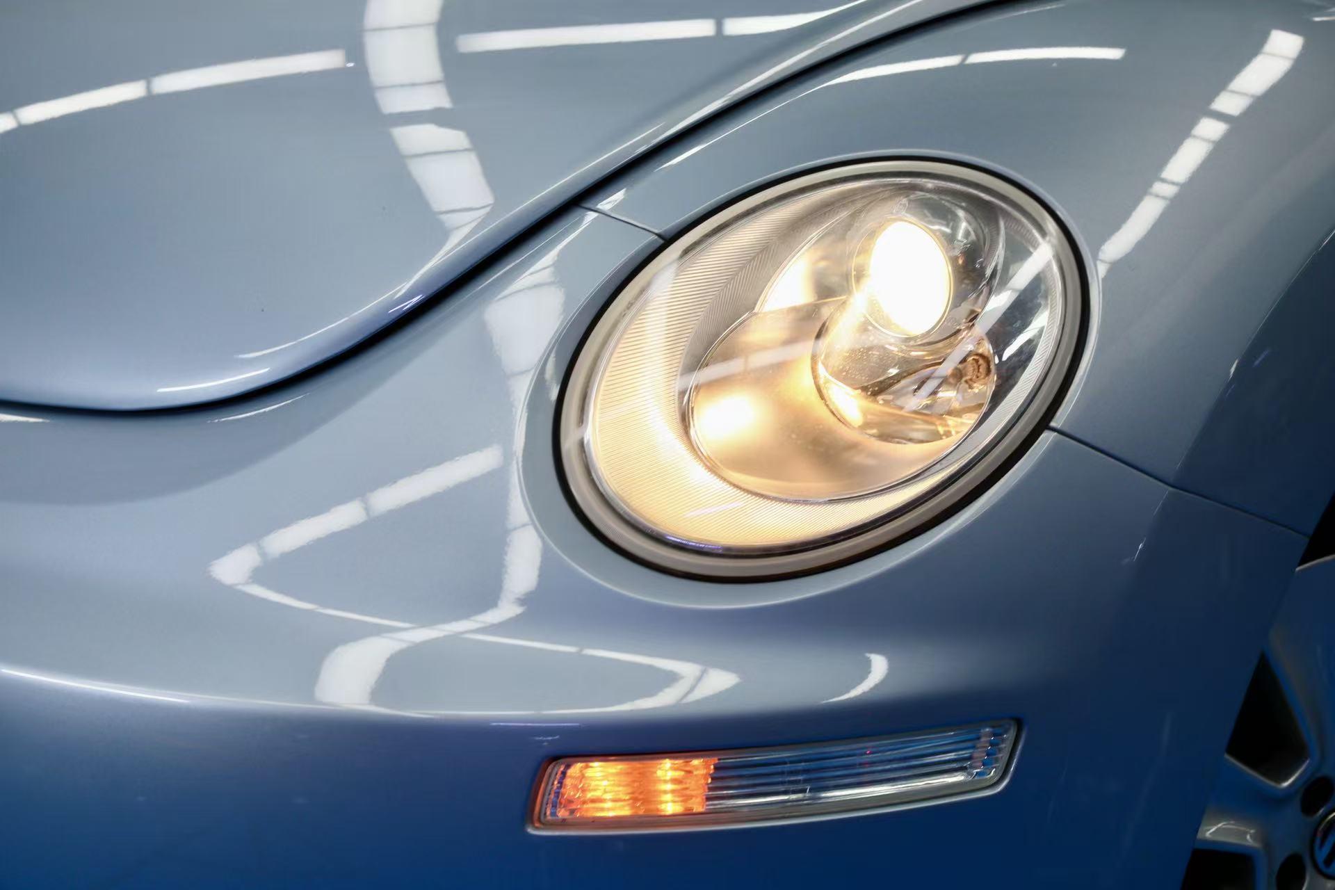 Volkswagen Beetle 2010 thumb 3