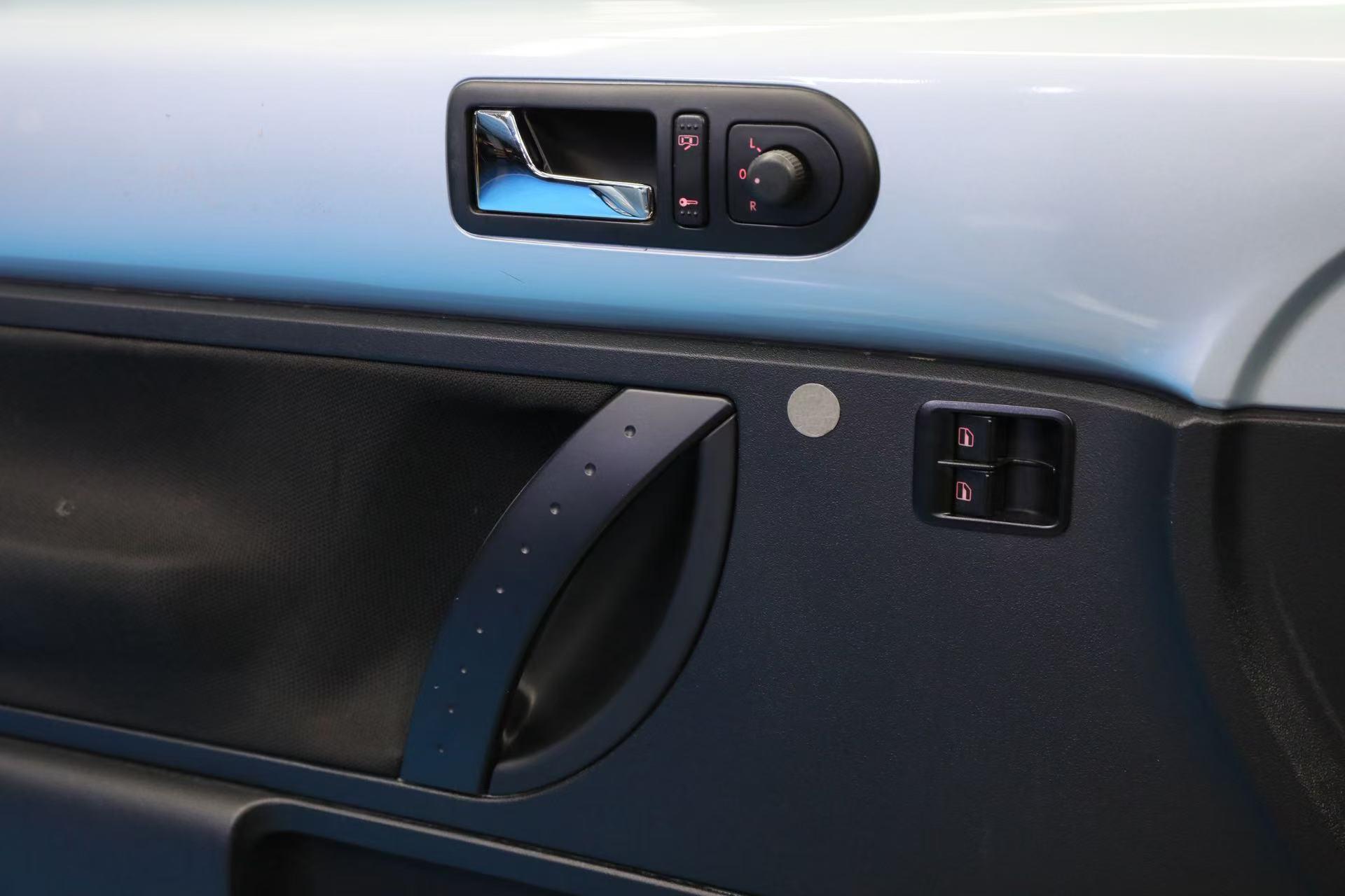 Volkswagen Beetle 2010 thumb 6