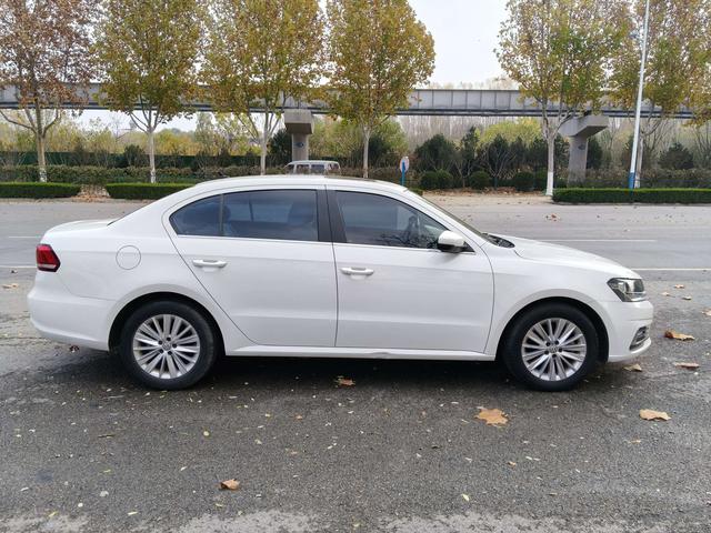 Volkswagen Lavida XR 2019 thumb 2