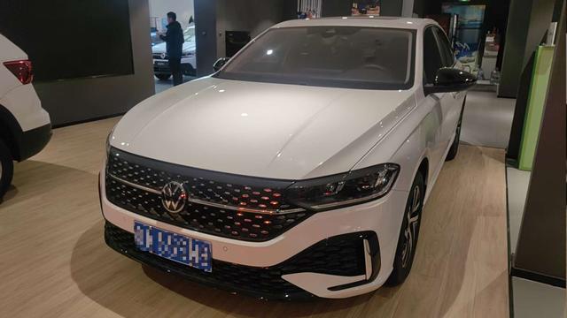 Volkswagen Lavida XR 2019 thumb 5