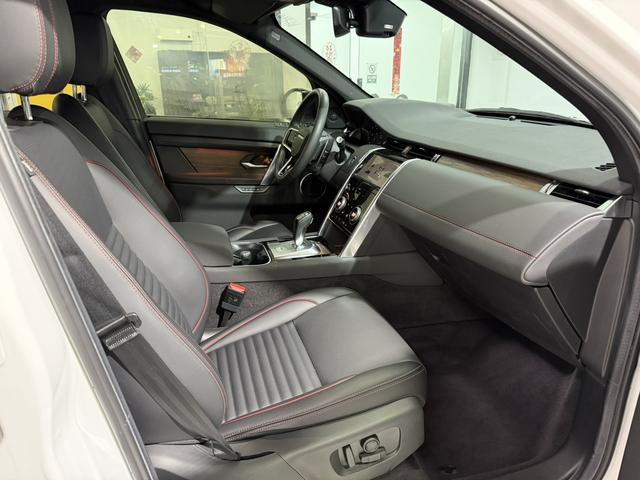 Land Rover Discovery Sport 2022 thumb 10
