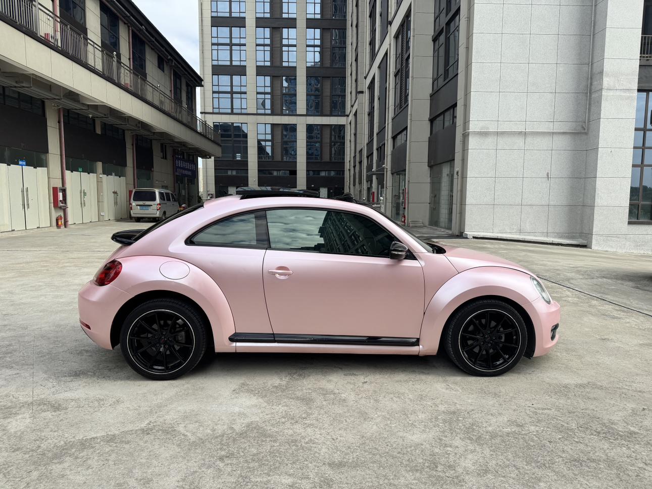 Volkswagen Beetle 2014 thumb 4