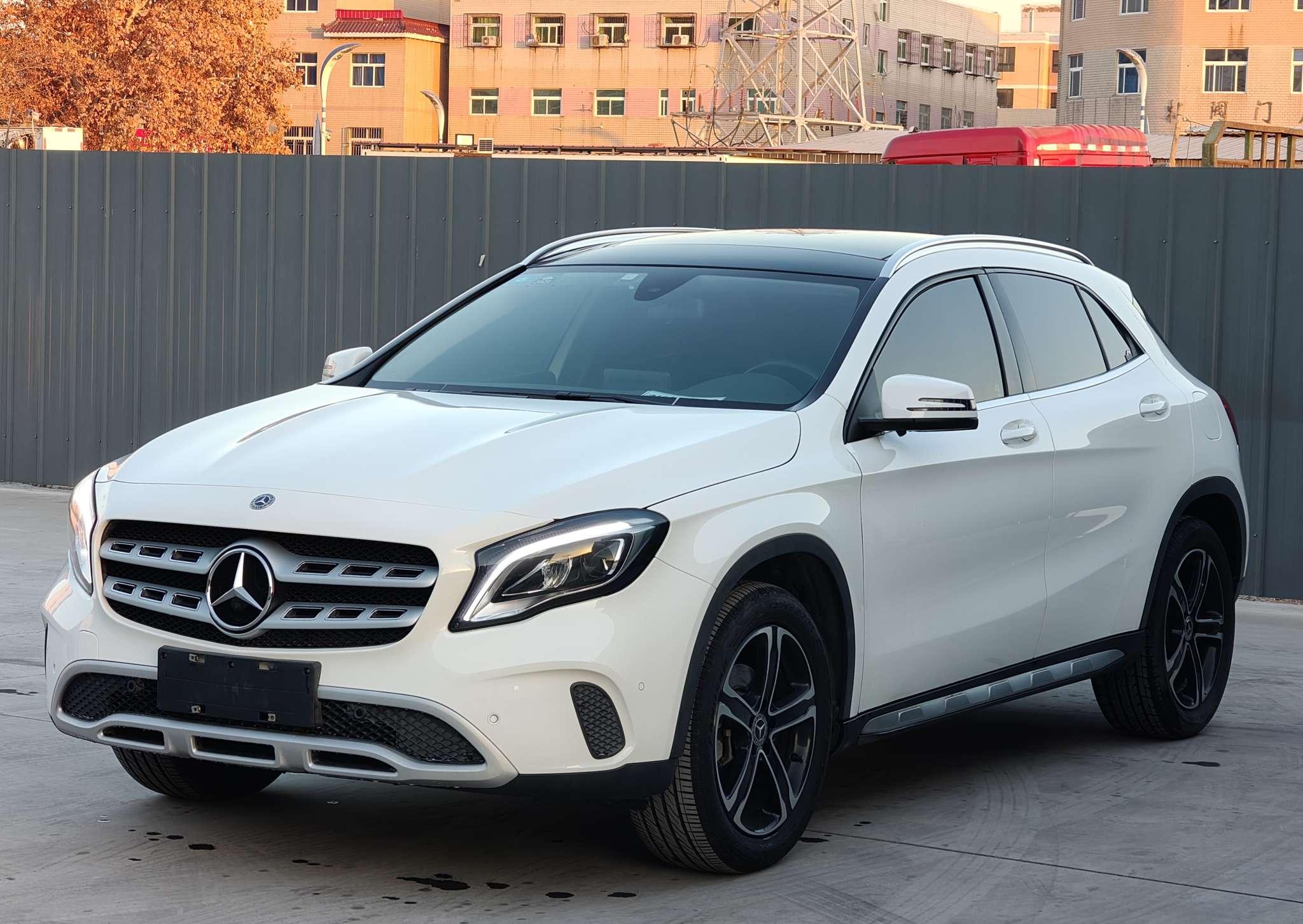 Mercedes-Benz GLA 2019 thumb 9