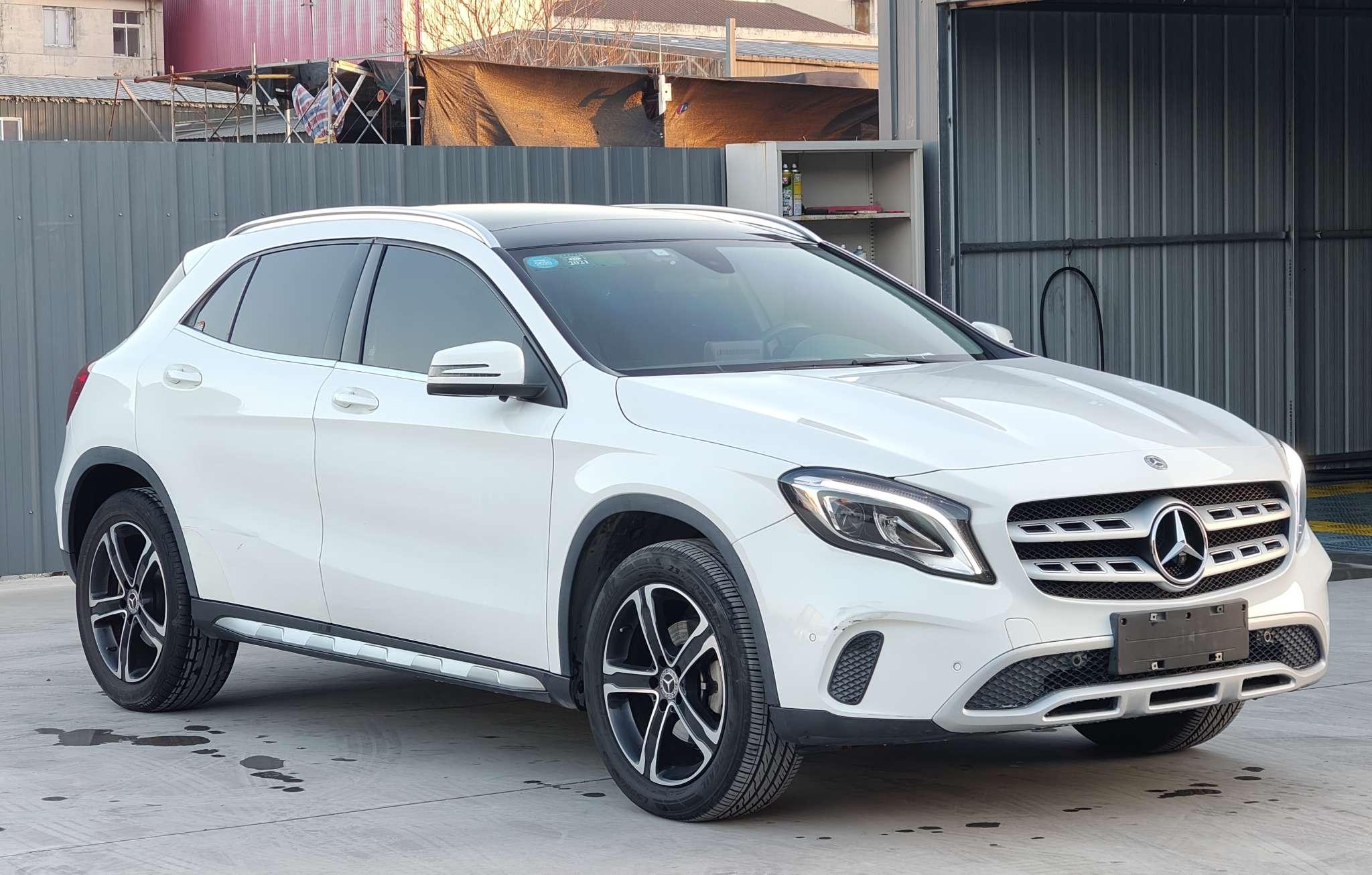 Mercedes-Benz GLA 2019 thumb 11