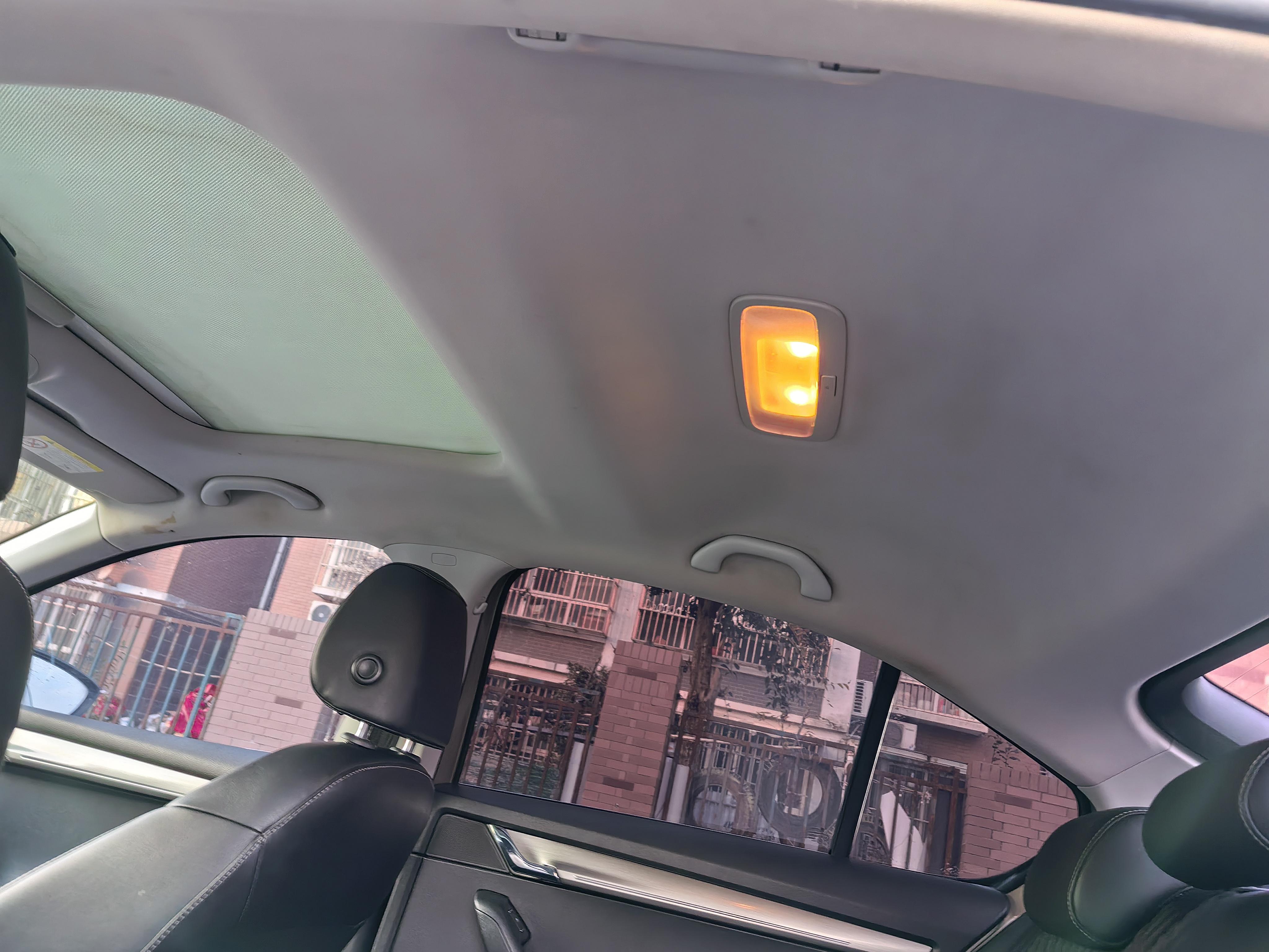 Skoda Octavia 2017 thumb 12