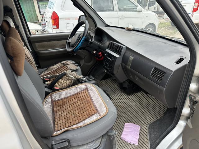 Wuling Hongguang 2020 thumb 3