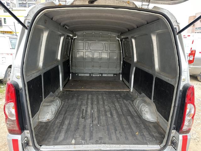 Wuling Hongguang 2020 thumb 6