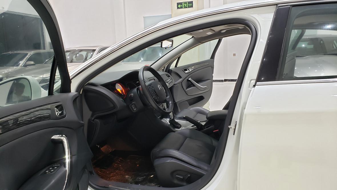 Citroen C5 2011 thumb 9
