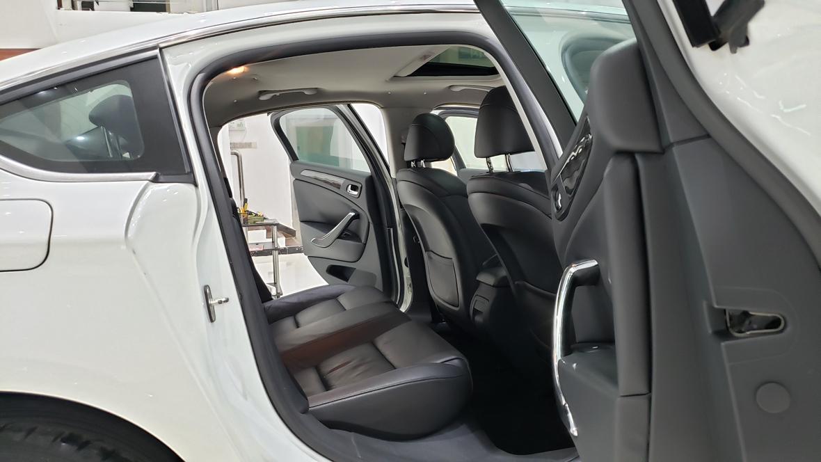 Citroen C5 2011 thumb 11