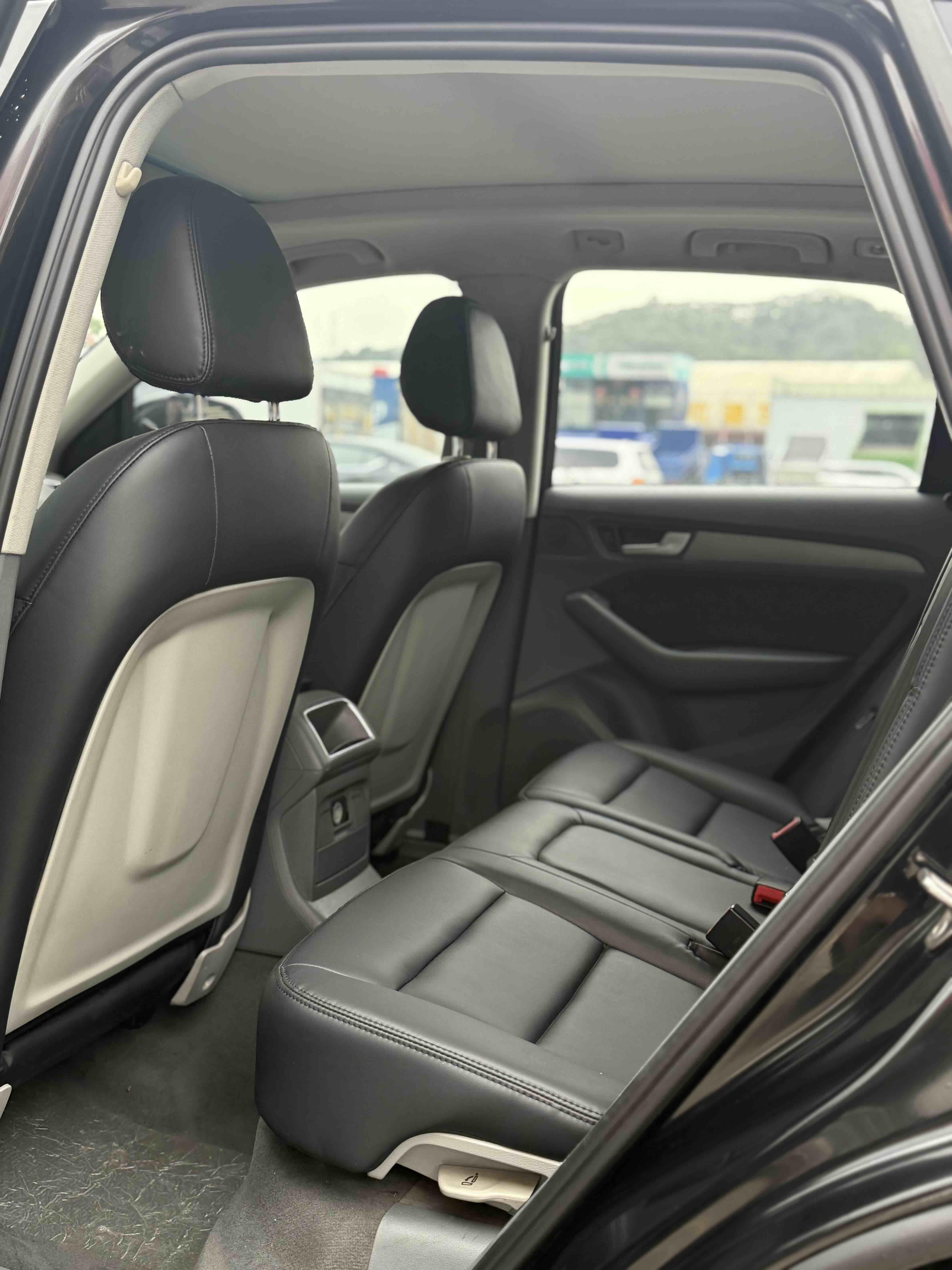 Audi Q5 2015 thumb 7