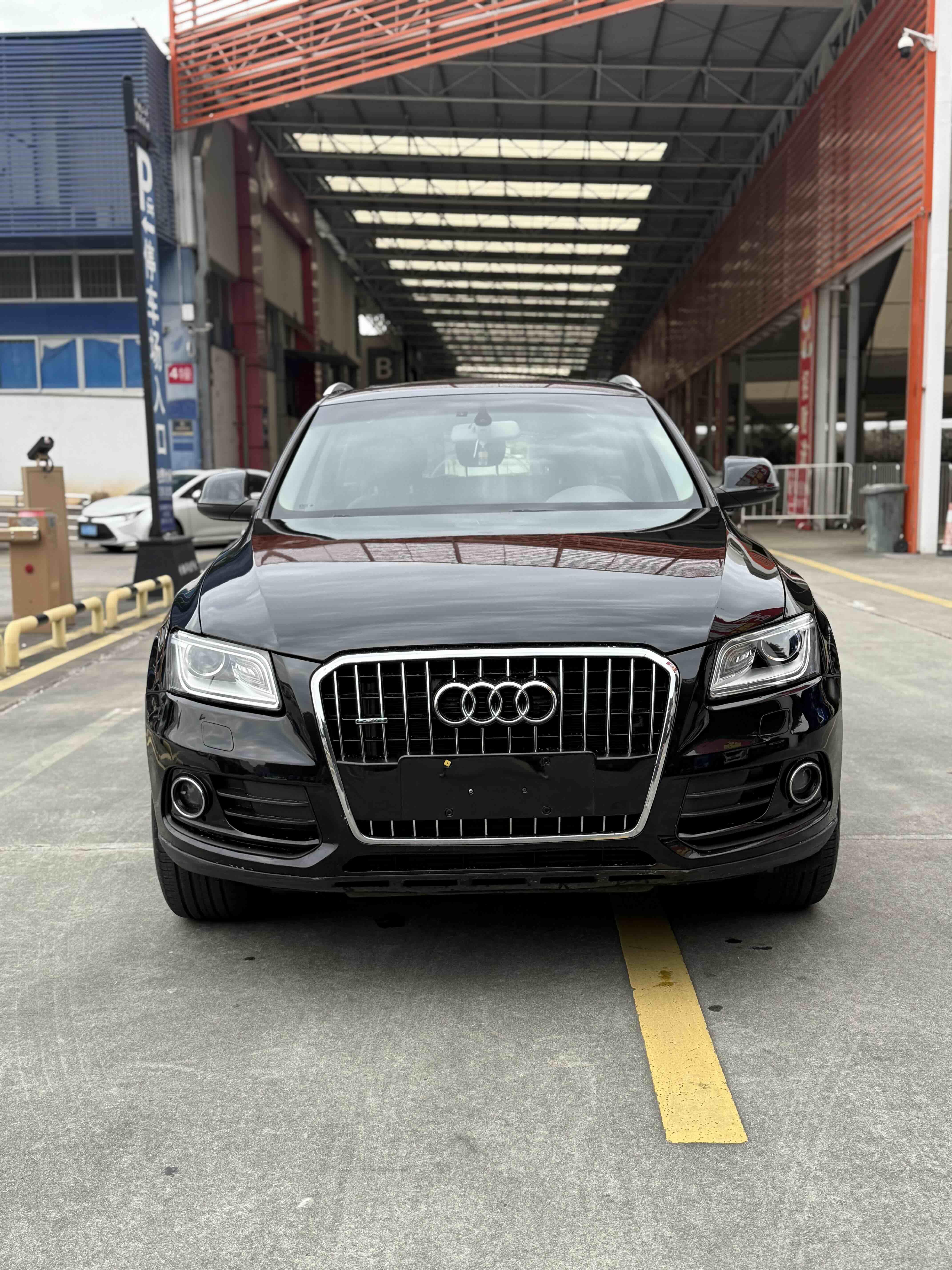 Audi Q5 2015 thumb 9
