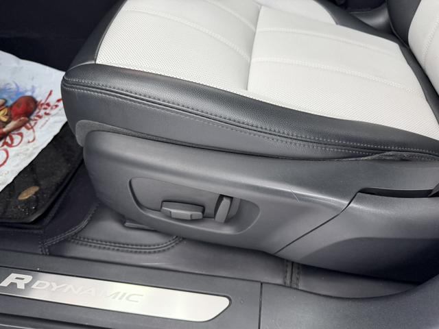 Land Rover Range Rover Velar 2020 thumb 10
