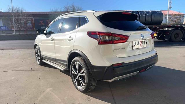 Nissan Qashqai+2 2022 thumb 3