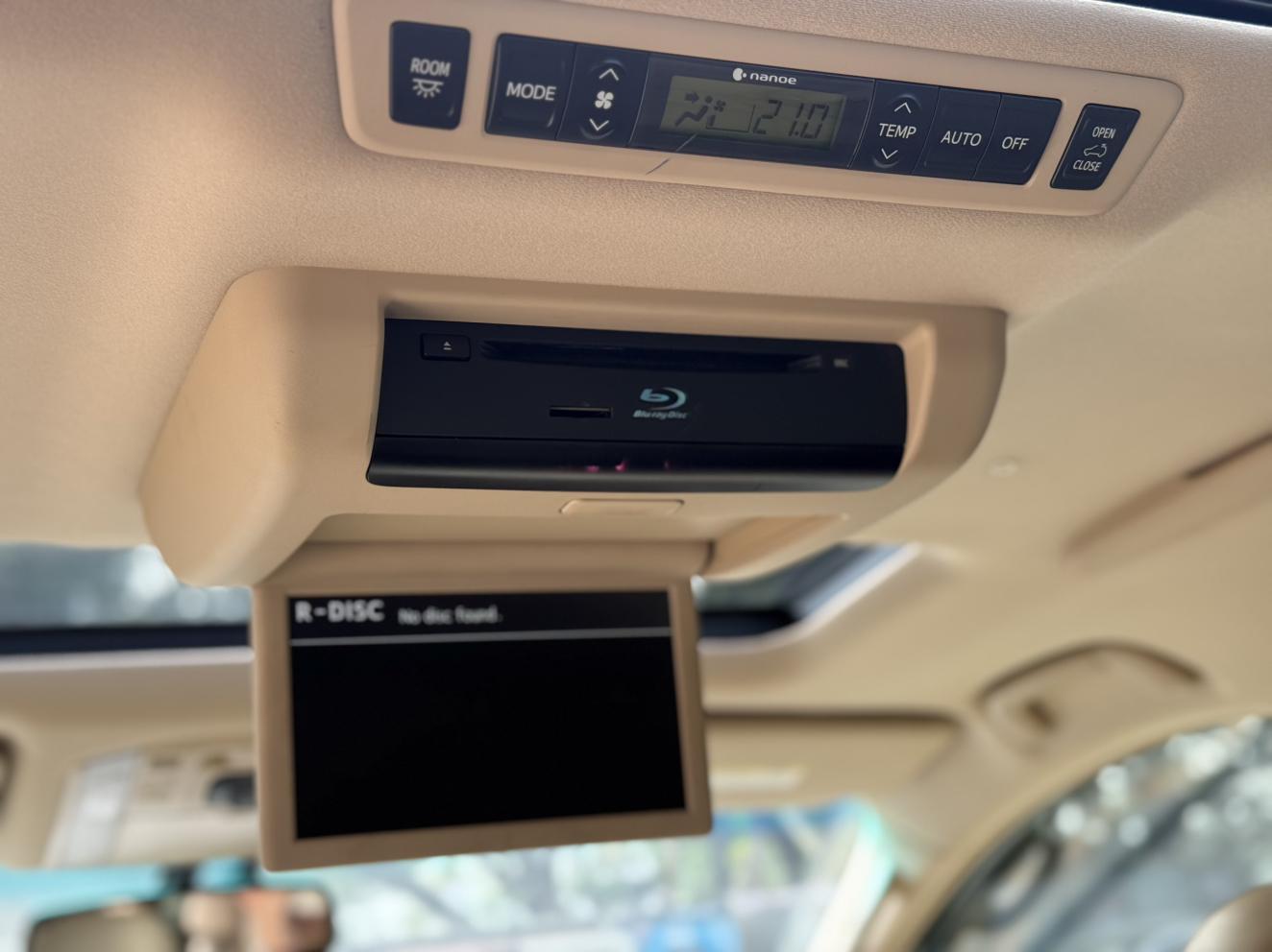 Toyota Alphard 2015 thumb 9
