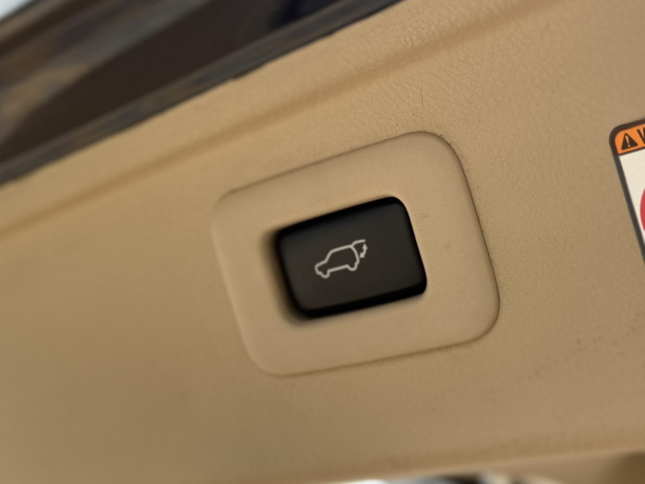 Toyota Alphard 2015 thumb 10