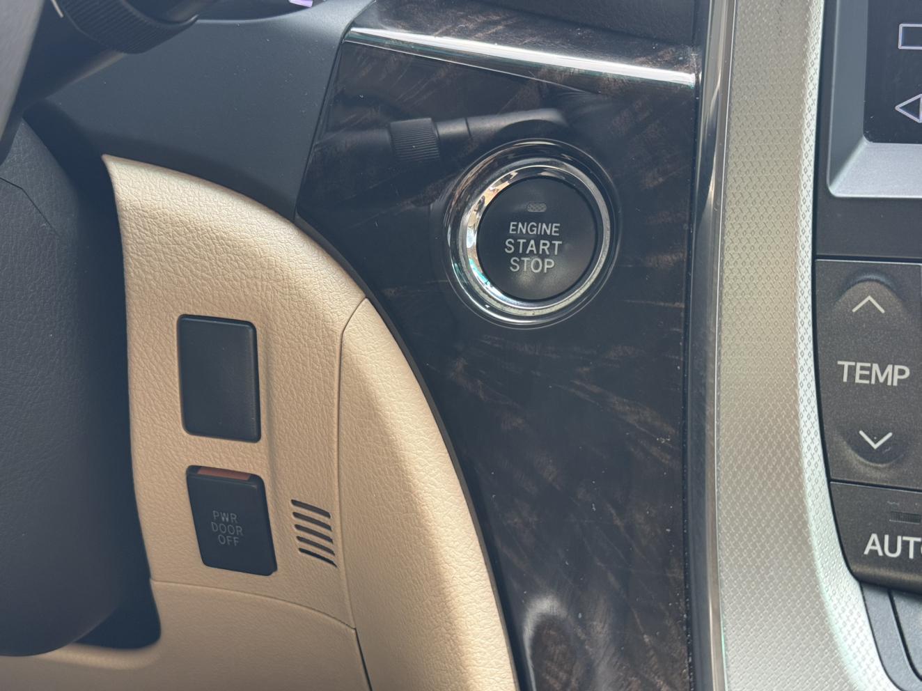 Toyota Alphard 2015 thumb 12