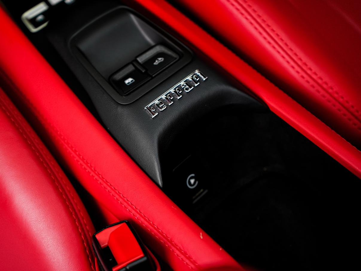 Ferrari F8 2022 thumb 11