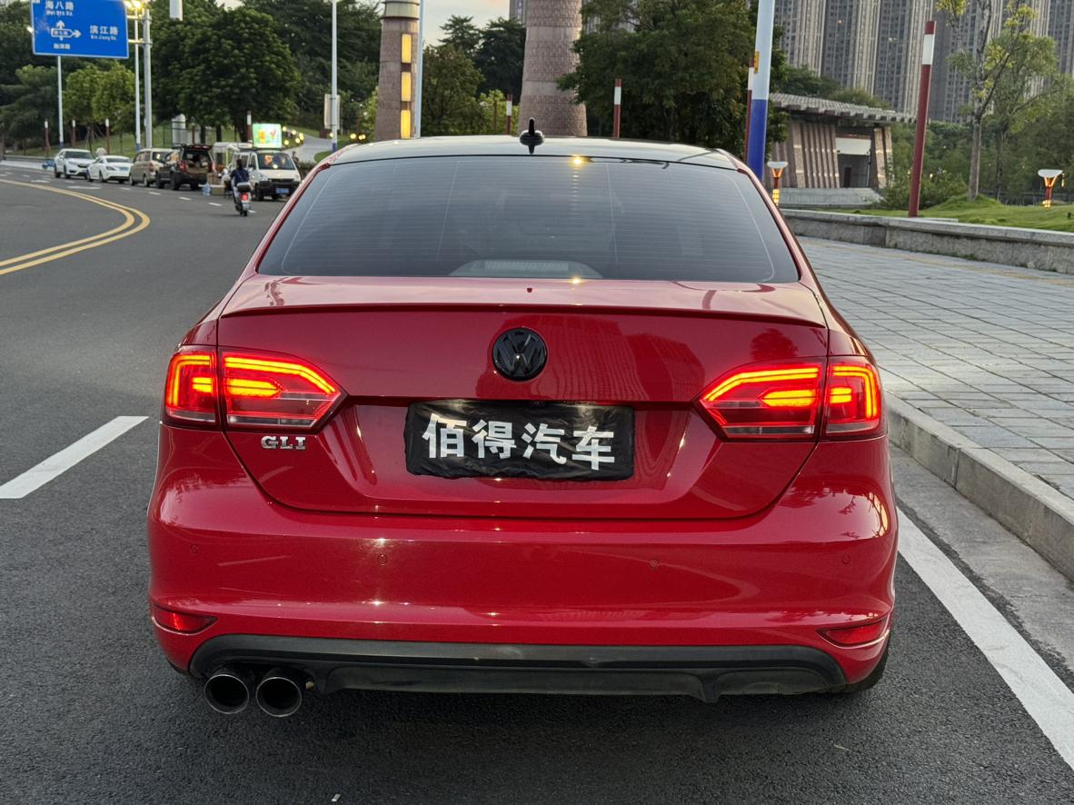 Volkswagen Sagitar 2015 thumb 4