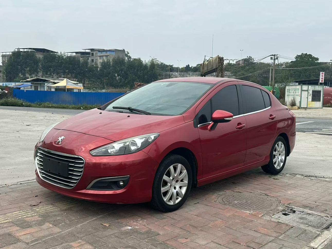 Peugeot 308 2014 thumb 8