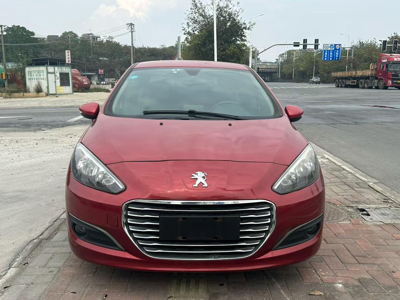 Peugeot 308 2014 thumb 9