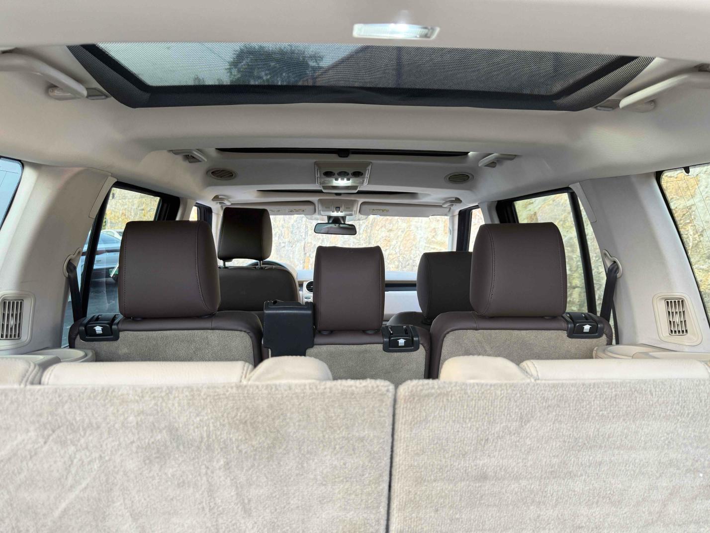 Land Rover Discovery 2010 thumb 7