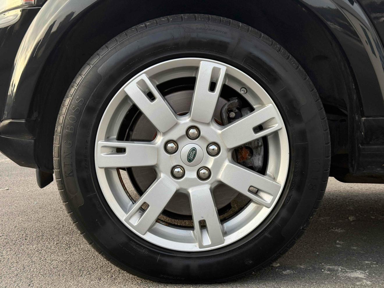 Land Rover Discovery 2010 thumb 10