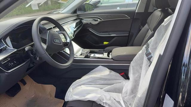 Audi A8 2025 thumb 4