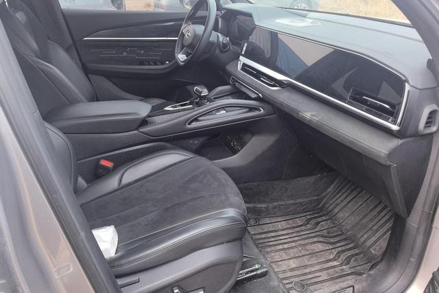Geely Xingyue L 2024 thumb 3