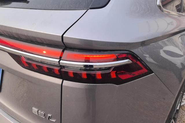 Geely Xingyue L 2024 thumb 5