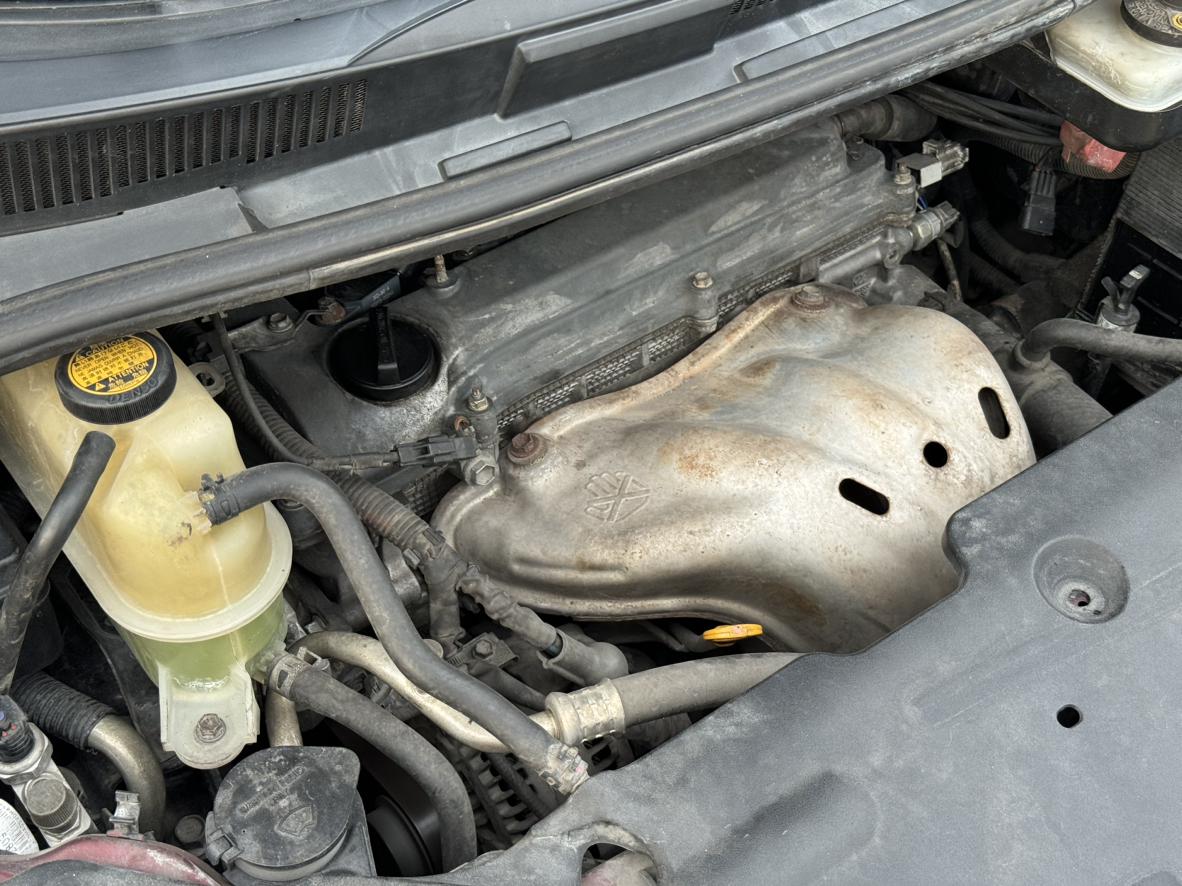 Toyota Previa 2011 thumb 7