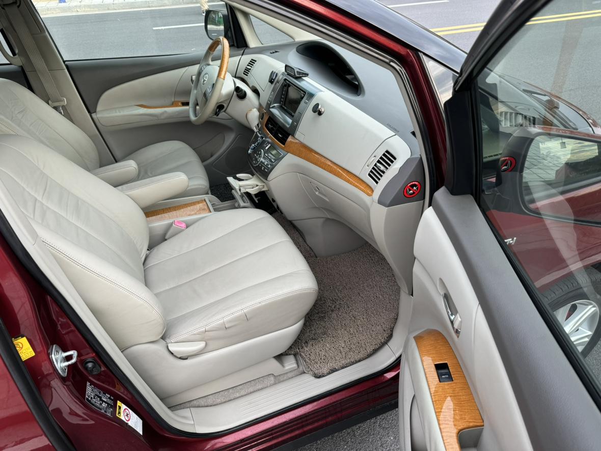Toyota Previa 2011 thumb 9