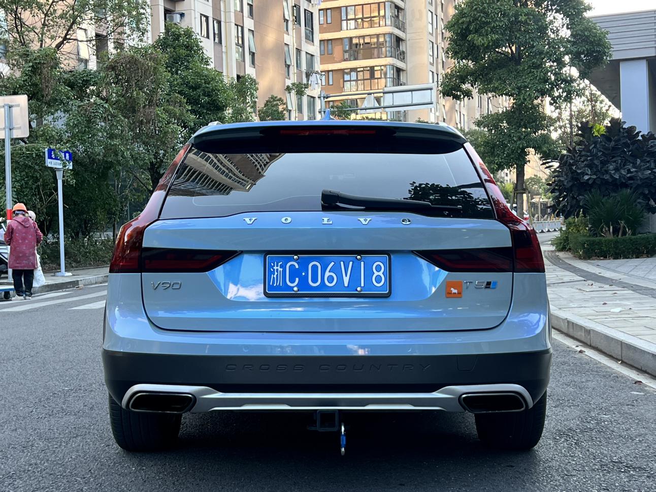 Volvo V90 2018 thumb 4