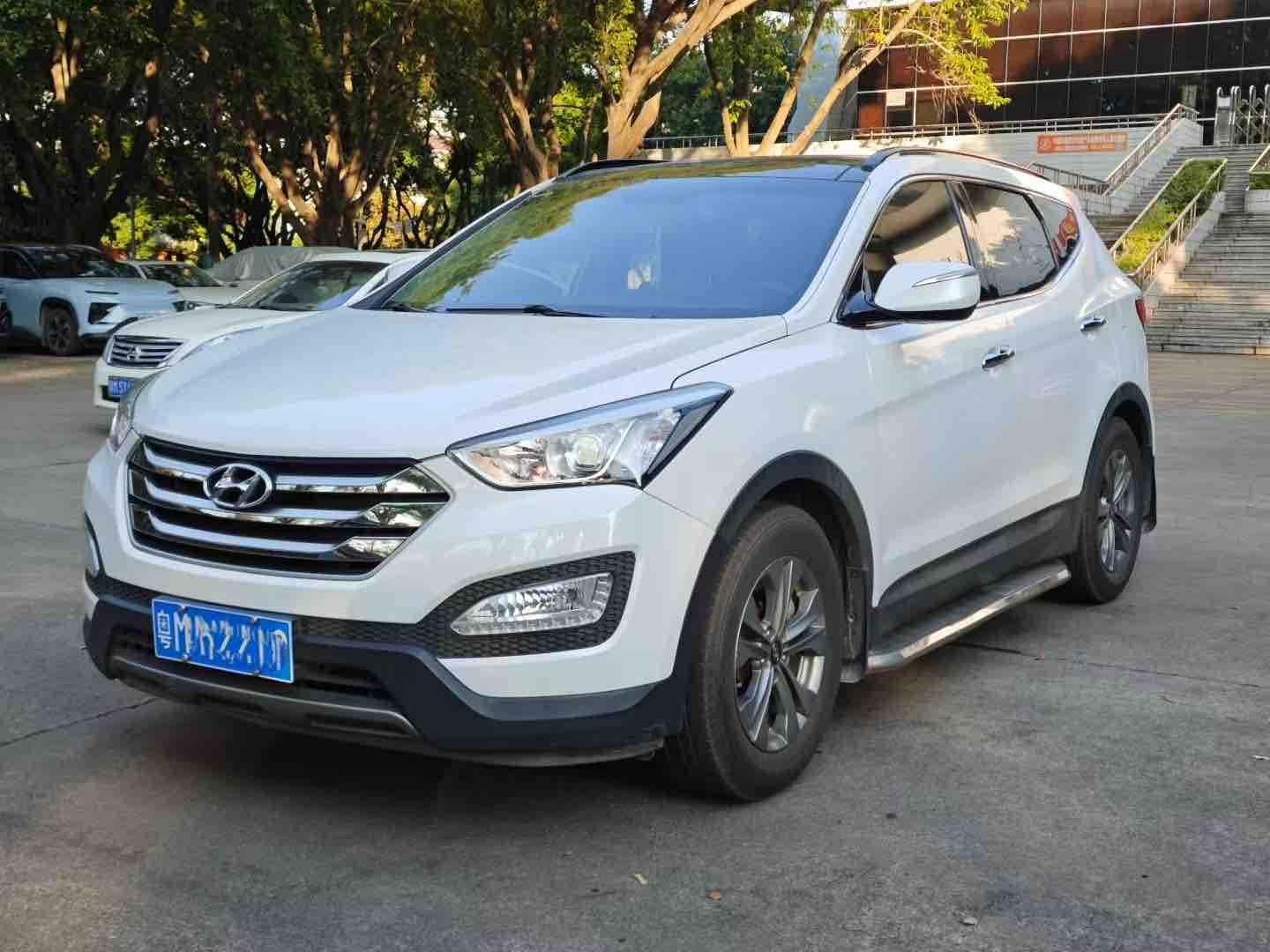 Hyundai Santa Fe 2016 thumb 8