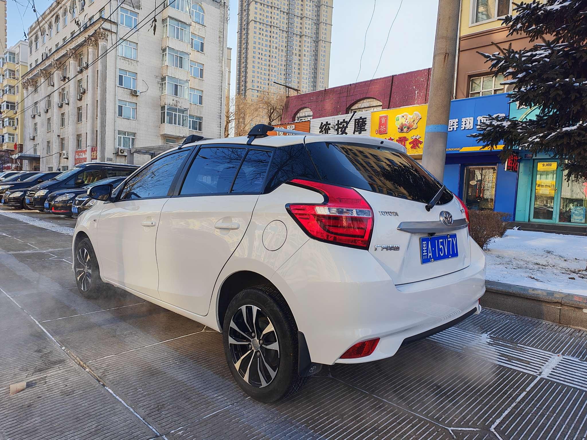 Toyota Yaris 2018 thumb 2