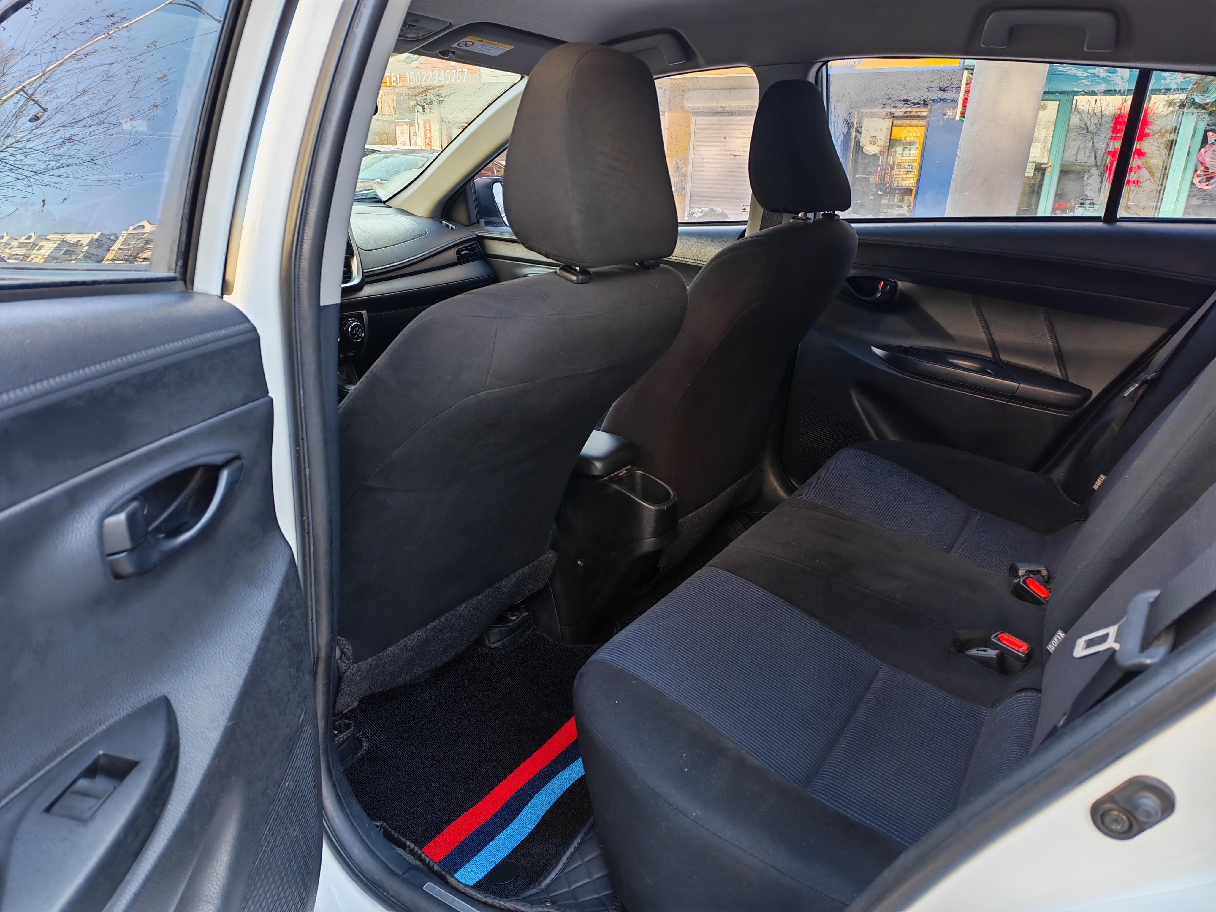 Toyota Yaris 2018 thumb 7