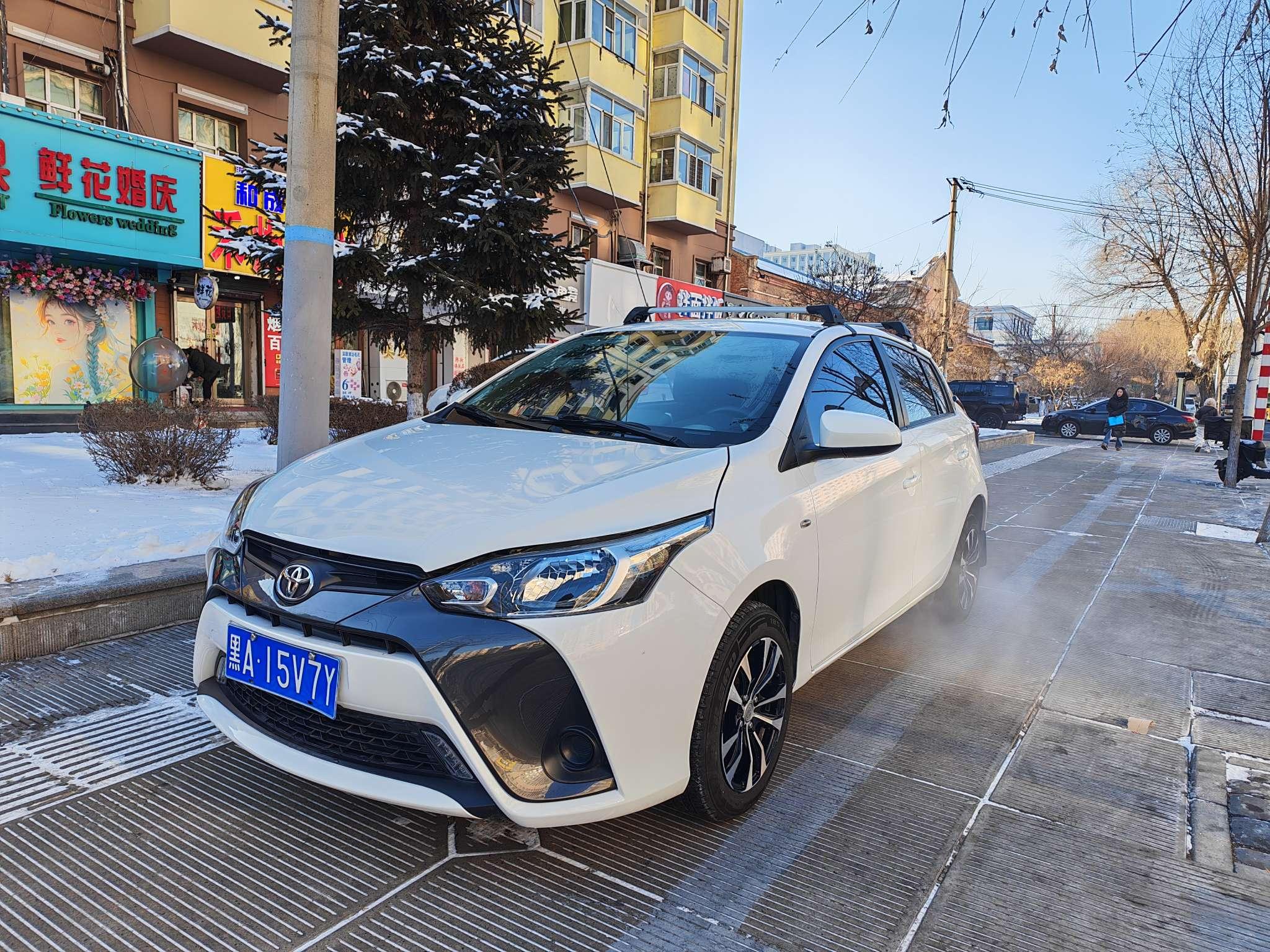 Toyota Yaris 2018 thumb 8