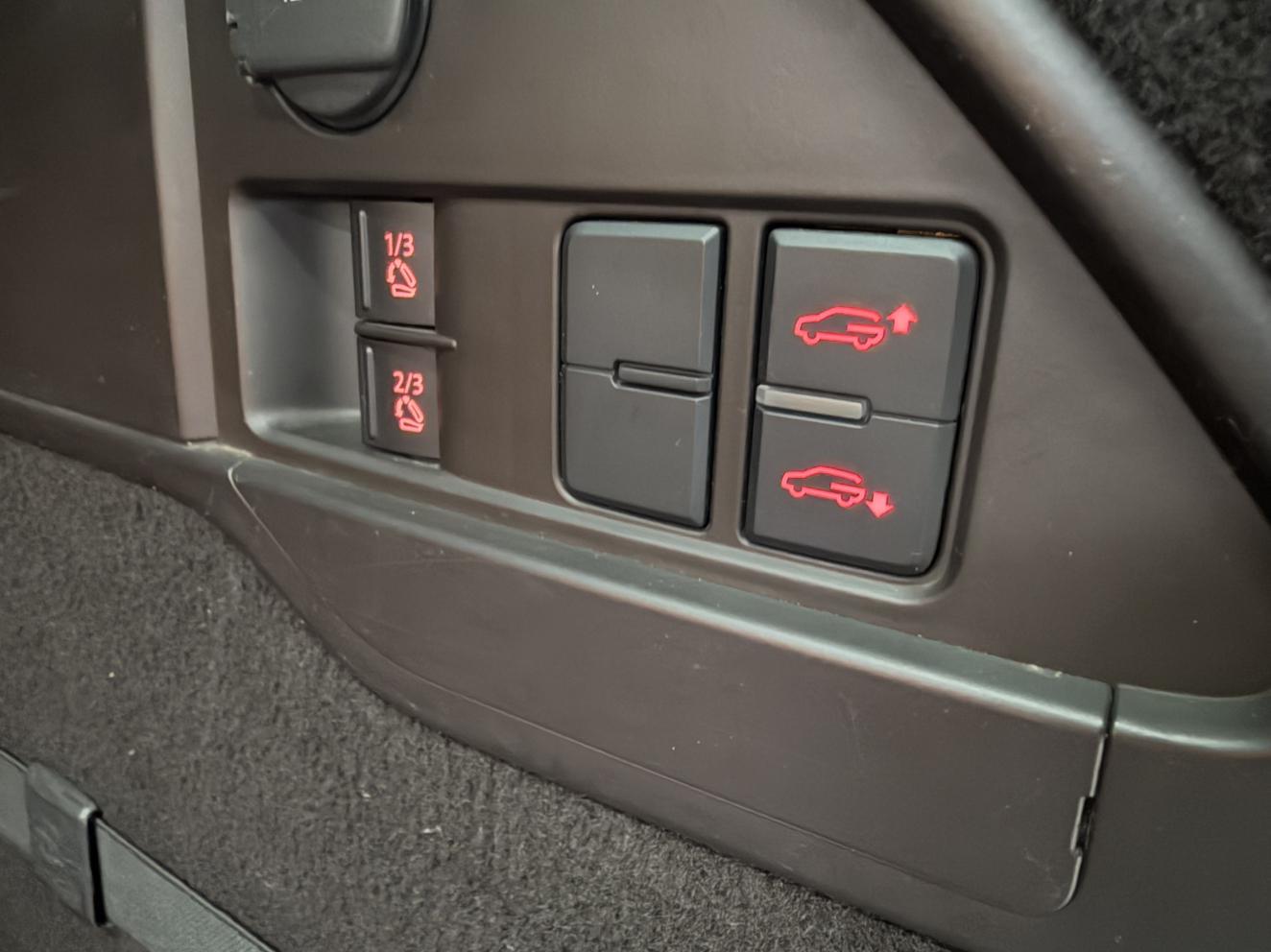 Volkswagen Touareg 2013 thumb 3