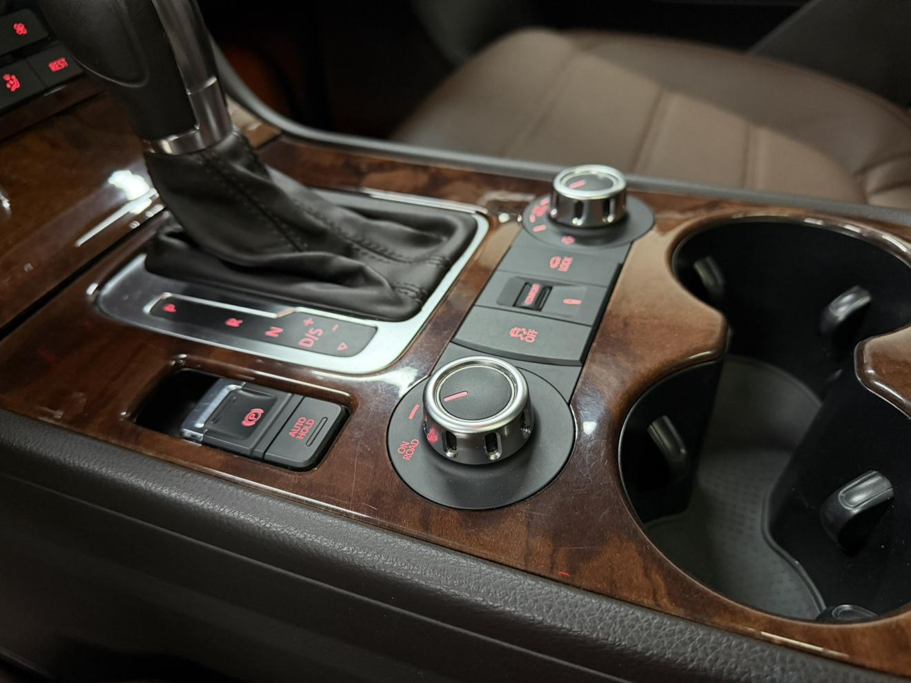 Volkswagen Touareg 2013 thumb 6