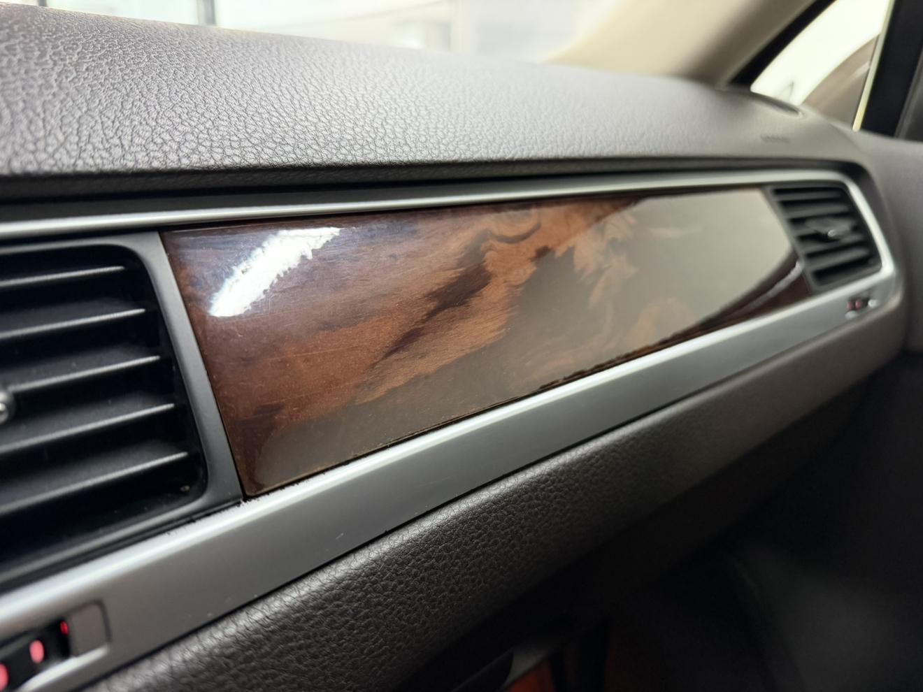 Volkswagen Touareg 2013 thumb 11