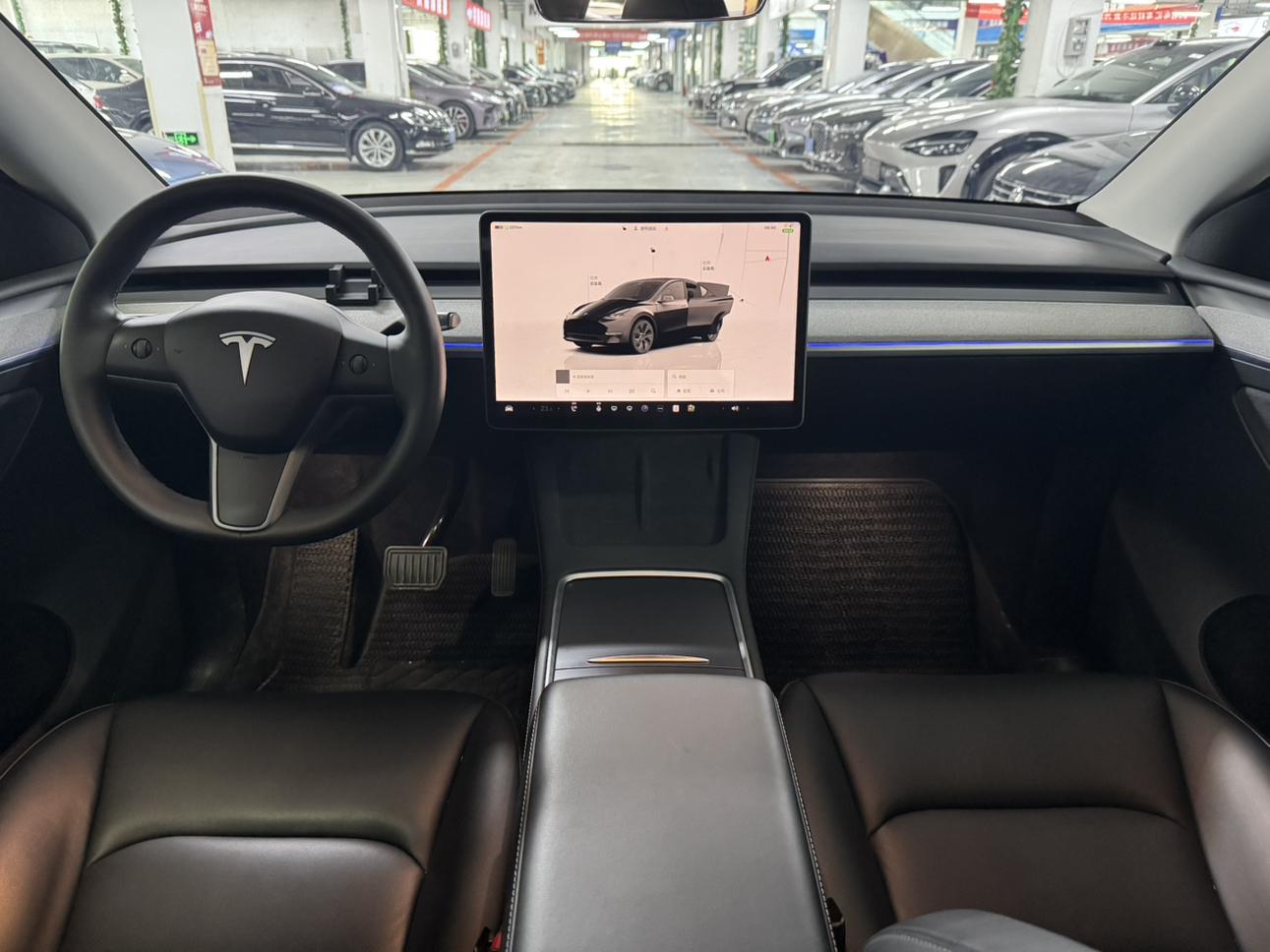 Tesla Model Y 2024 thumb 6